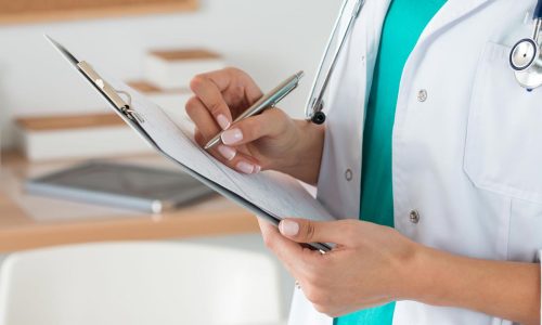 врач пишет форму 297у